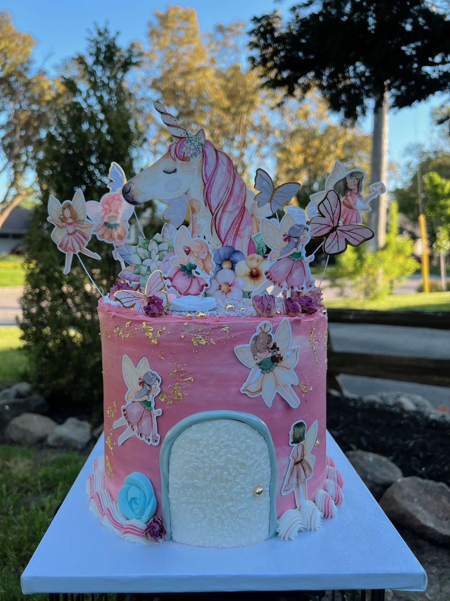 Custom Cakes