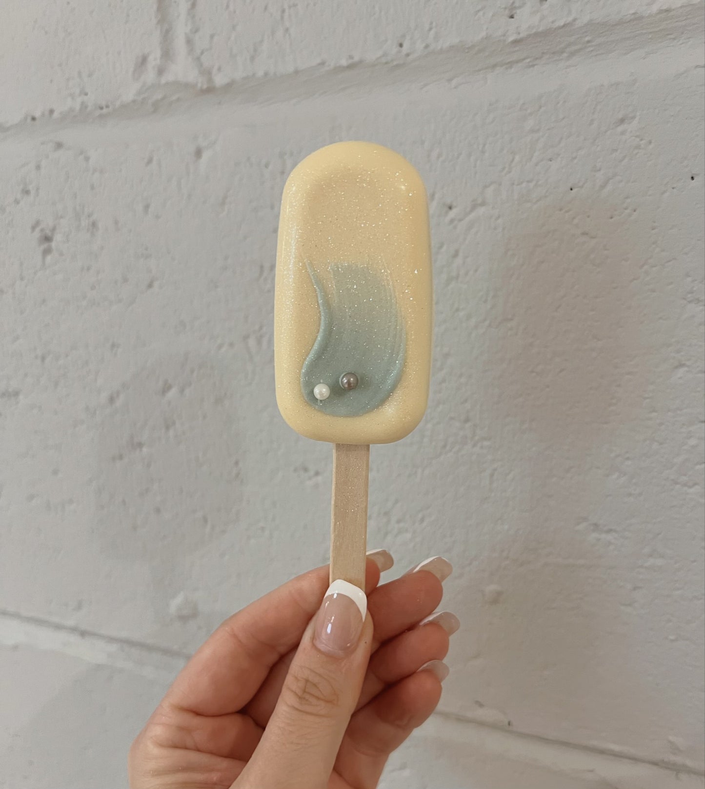 Cakesicles